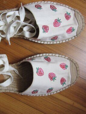 J Crew Strawberry Fruit Print Canvas D'Orsay Lace Up Espadrille Sandals